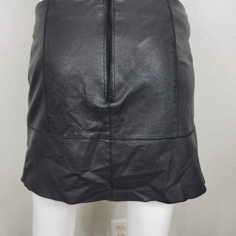 Bebe Leather Streetwear Black Mini Skirt Size 8